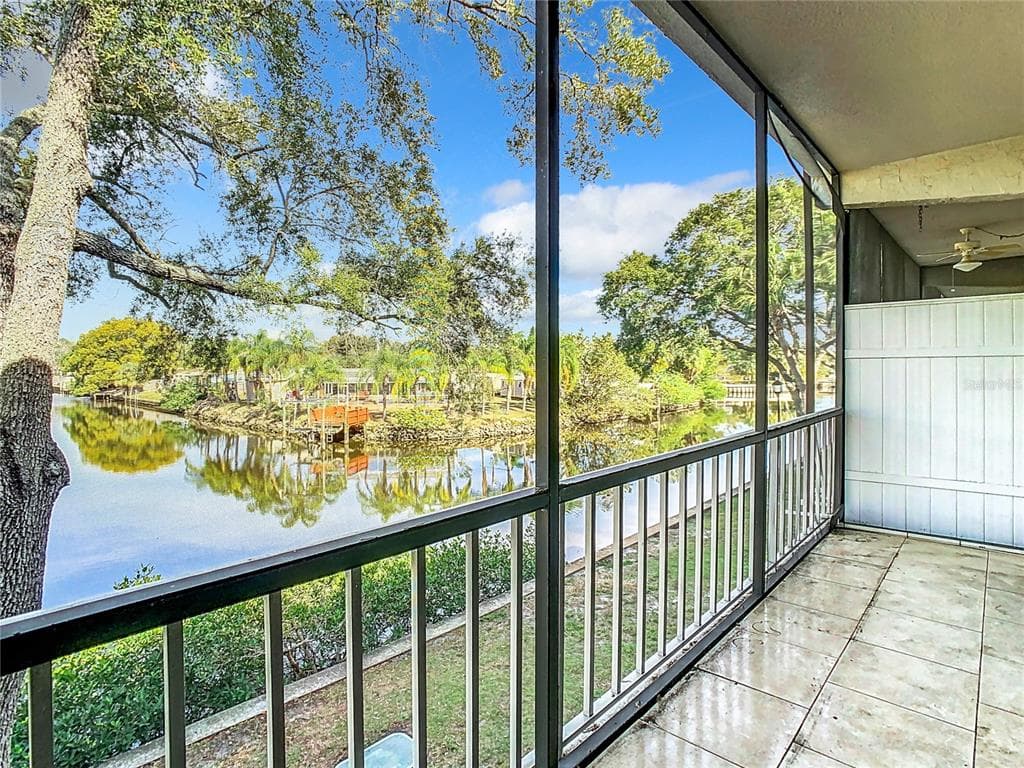 9133 TUDOR DRIVE UNIT D202 TAMPA, FL 33615