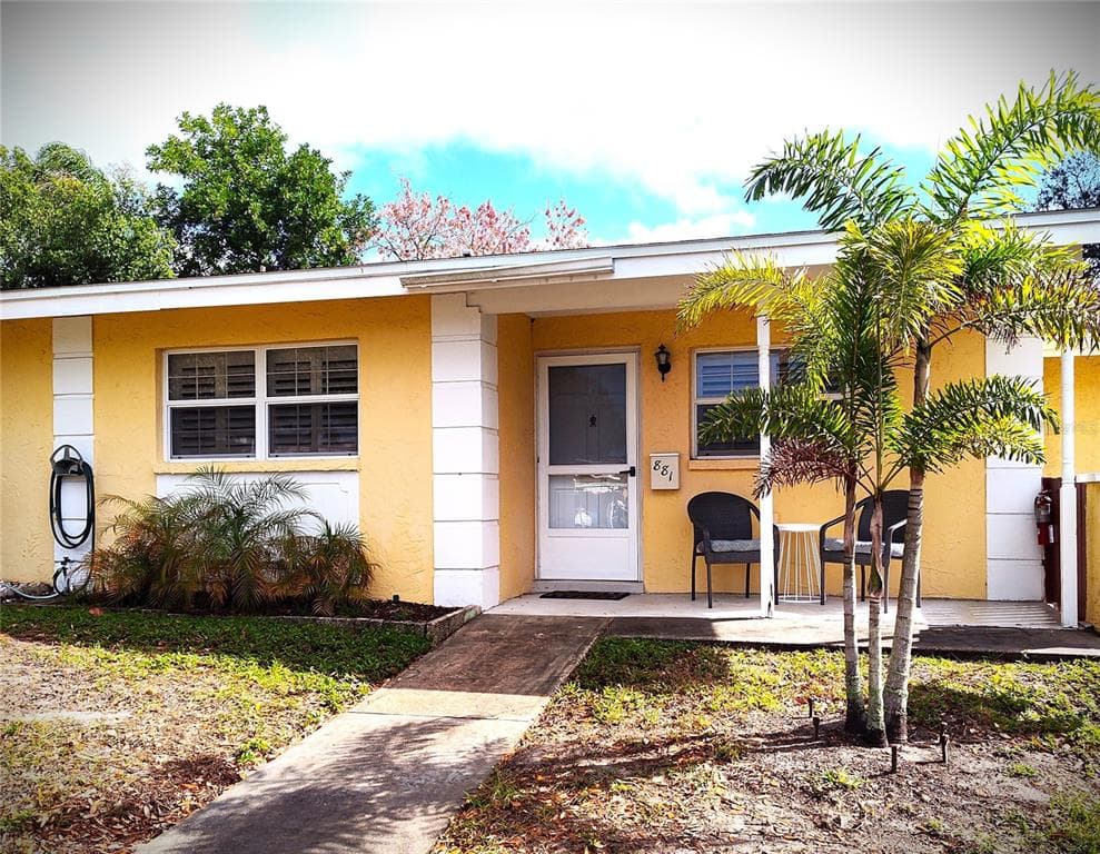 881 DE SOTO CT DUNEDIN, FL 34698