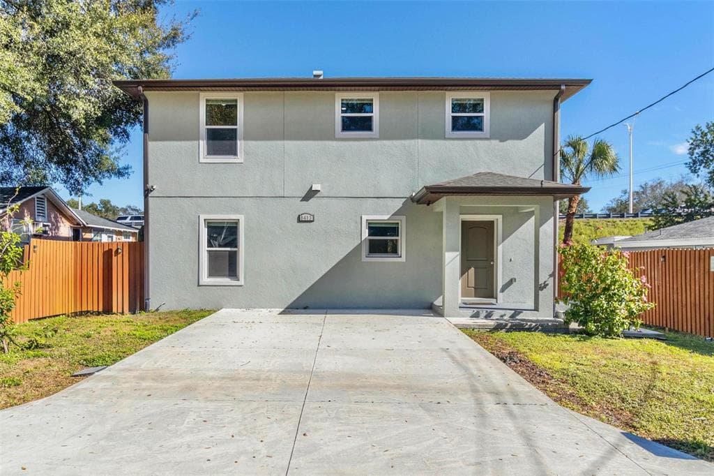 8413 N SEMINOLE AVENUE TAMPA, FL 33604