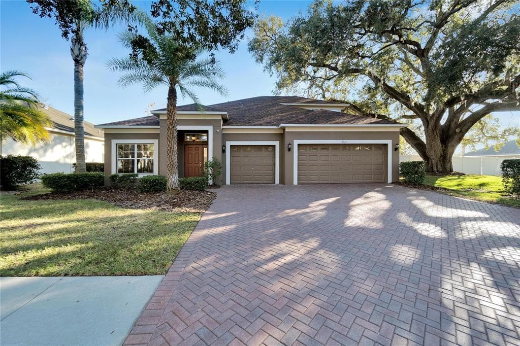 1317 ROWANTREE DRIVE