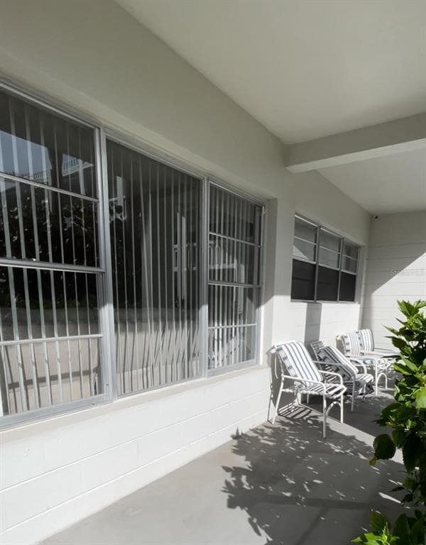2021 AUSTRALIA WAY W UNIT 9 CLEARWATER, FL 33763