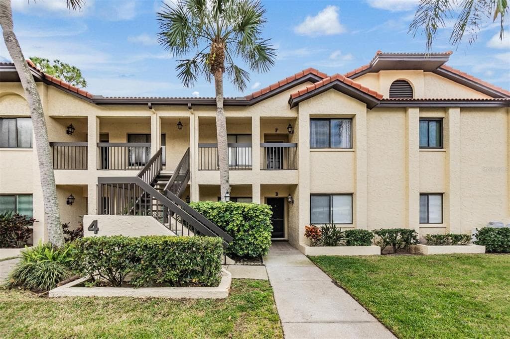 1801 E LAKE ROAD UNIT 4F PALM HARBOR, FL 34685