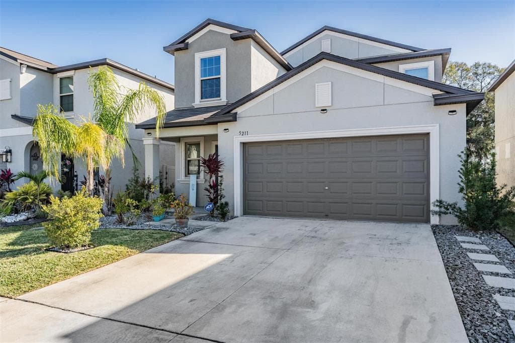 5211 WHITE CHICORY DRIVE APOLLO BEACH, FL 33572