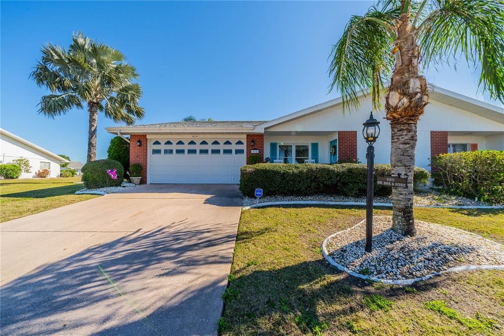414 S PEBBLE BEACH BOULEVARD SUN CITY CENTER, FL 33573