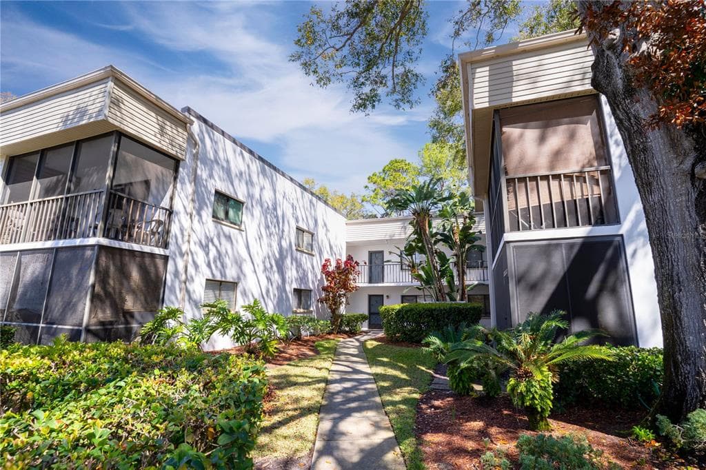 2375 FOX CHASE BOULEVARD UNIT 257 PALM HARBOR, FL 34683