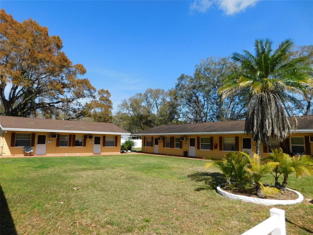 402 STREMMA ROAD LARGO, FL 33770