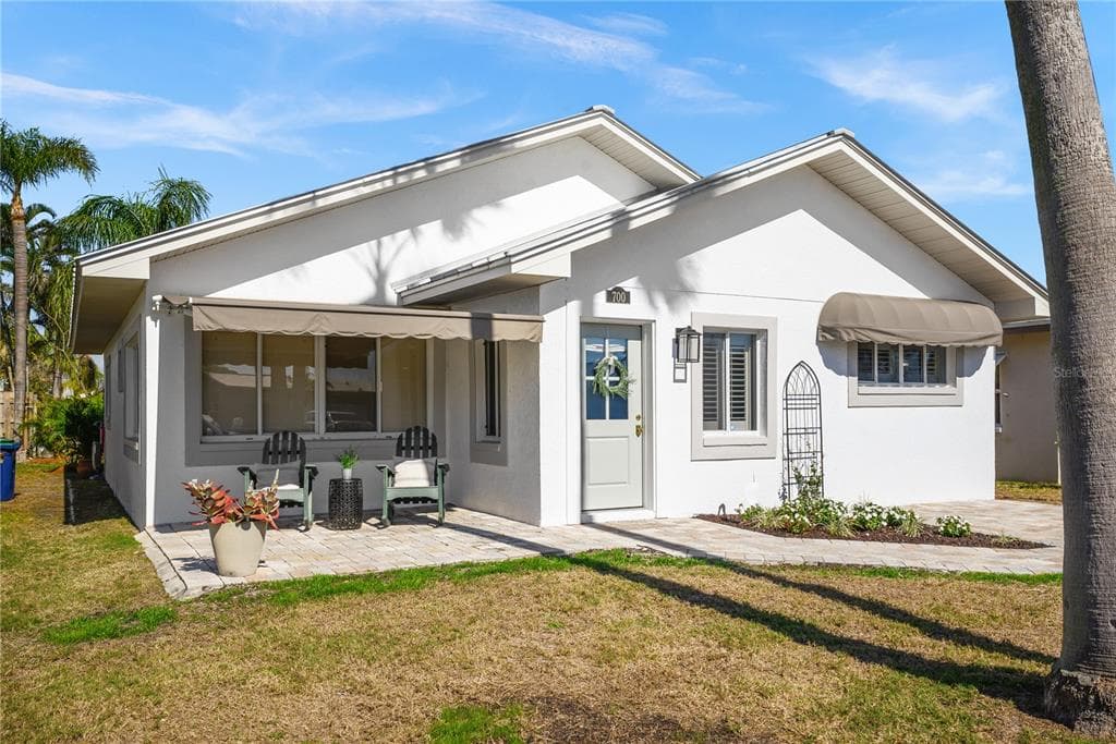 700 180TH AVENUE E REDINGTON SHORES, FL 33708