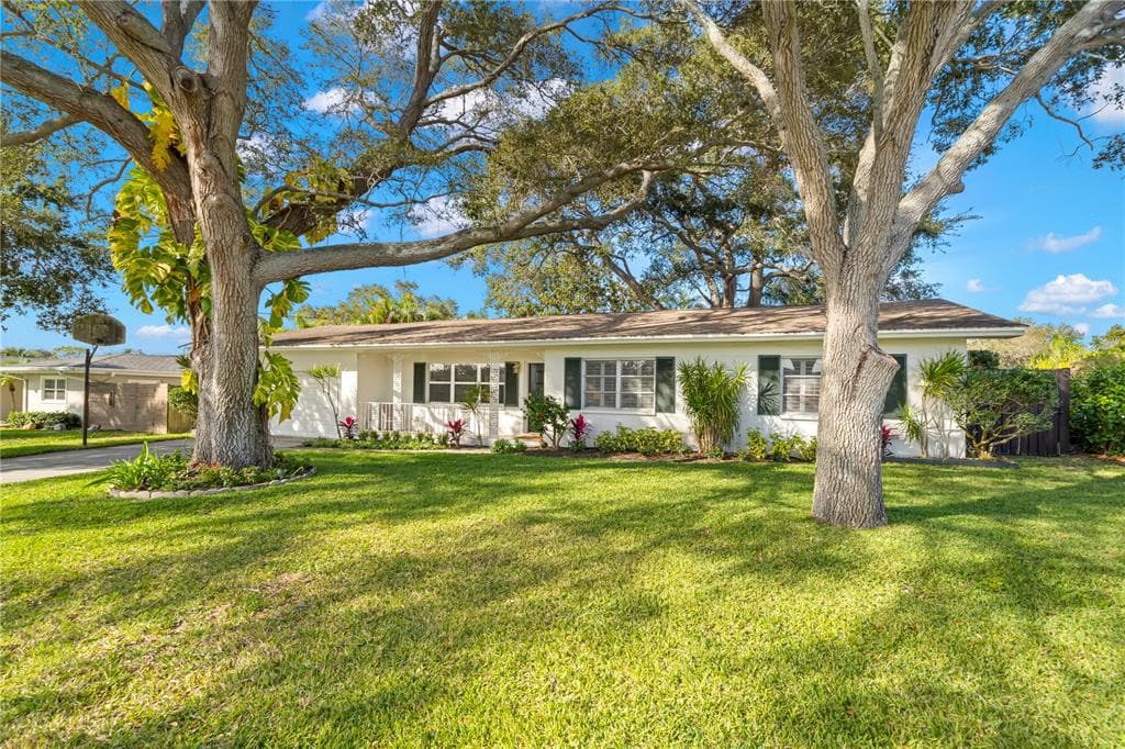 1284 INVERNESS DRIVE DUNEDIN, FL 34698
