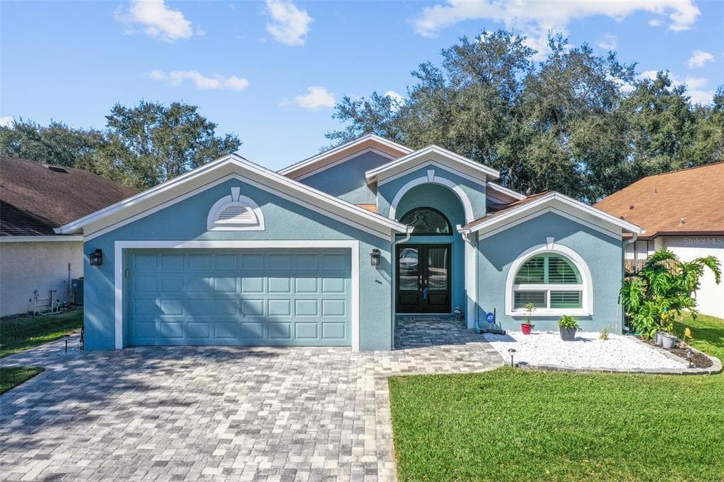 2703 HEATHERWOOD DRIVE TAMPA, FL 33618
