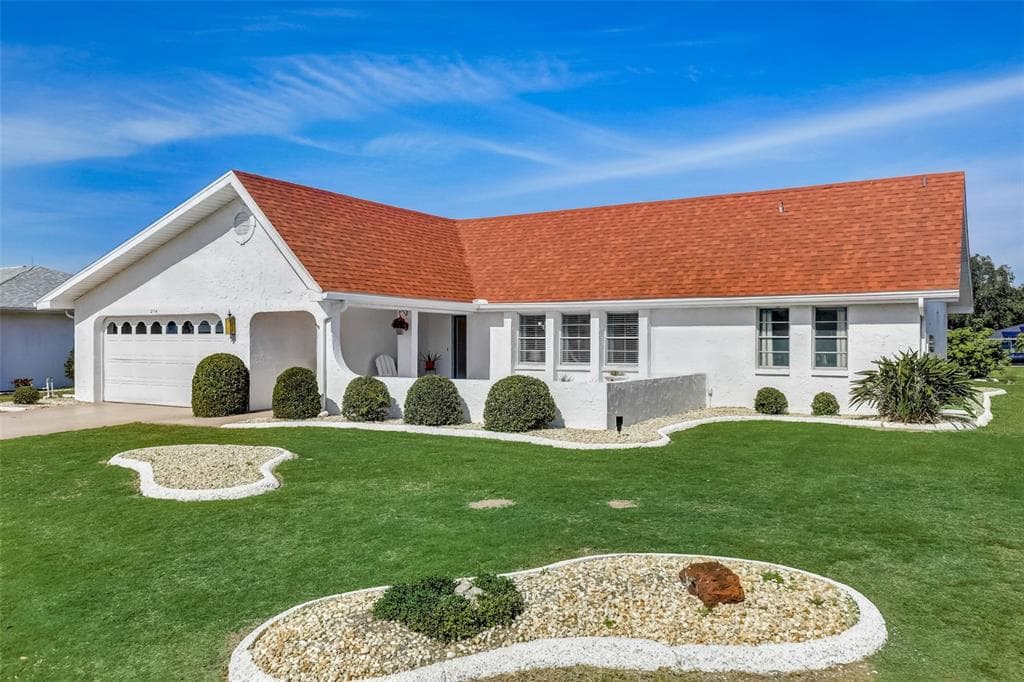 214 STONEHAM DRIVE UNIT 35 SUN CITY CENTER, FL 33573