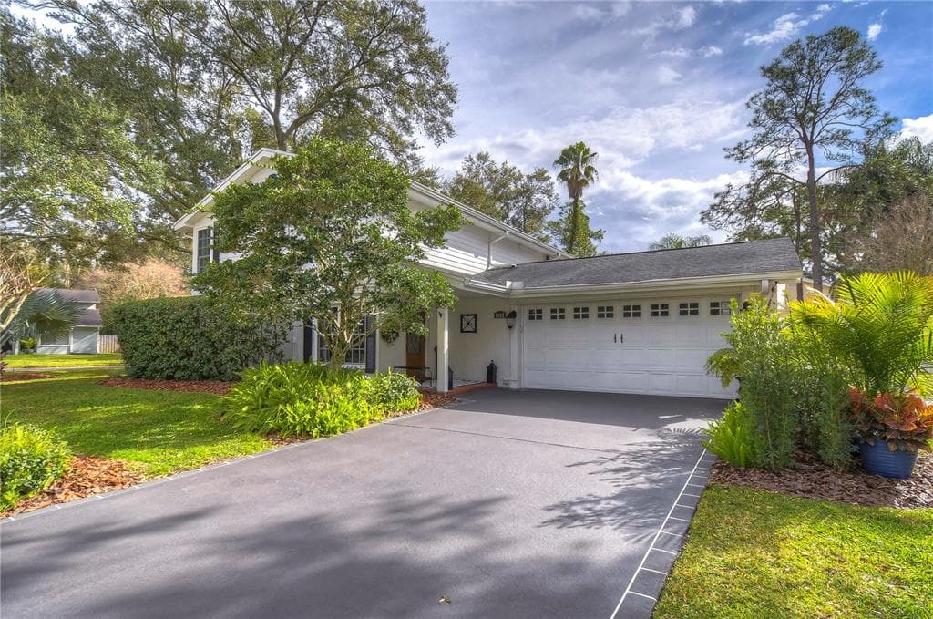 4602 FARMHOUSE DRIVE TAMPA, FL 33624