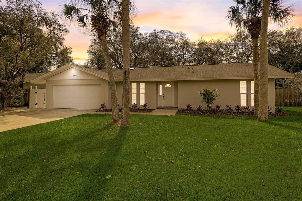 9488 88TH TERRACE SEMINOLE, FL 33777