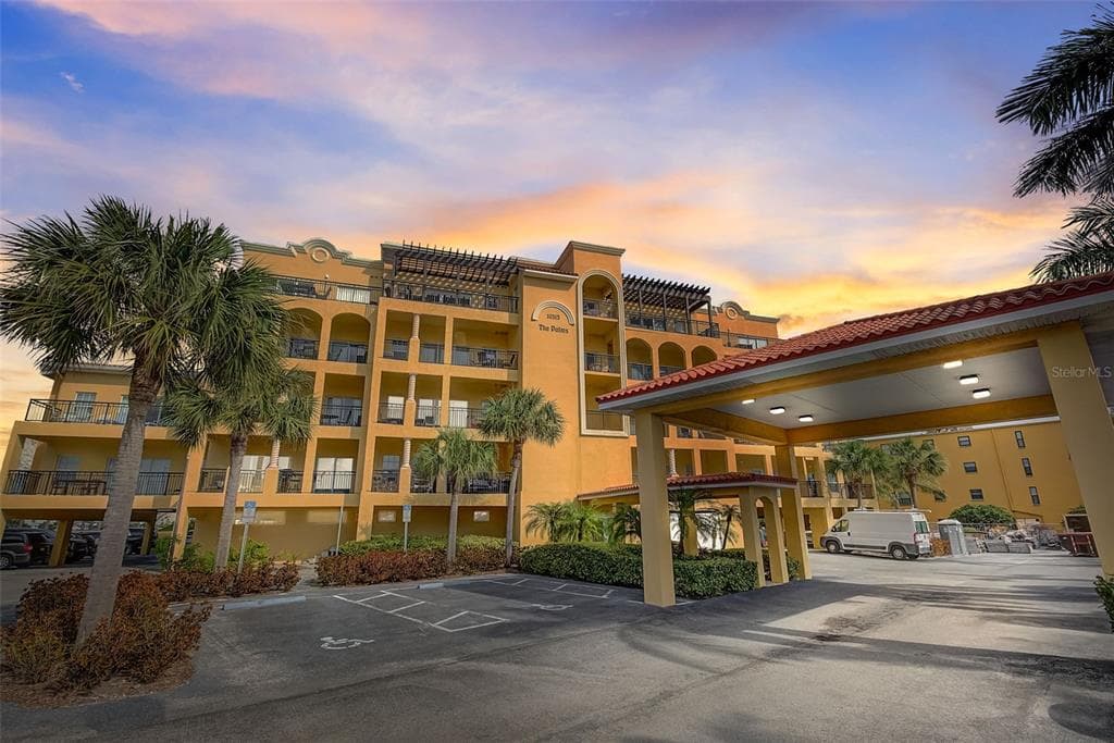 10315 GULF BOULEVARD UNIT 101 TREASURE ISLAND, FL 33706