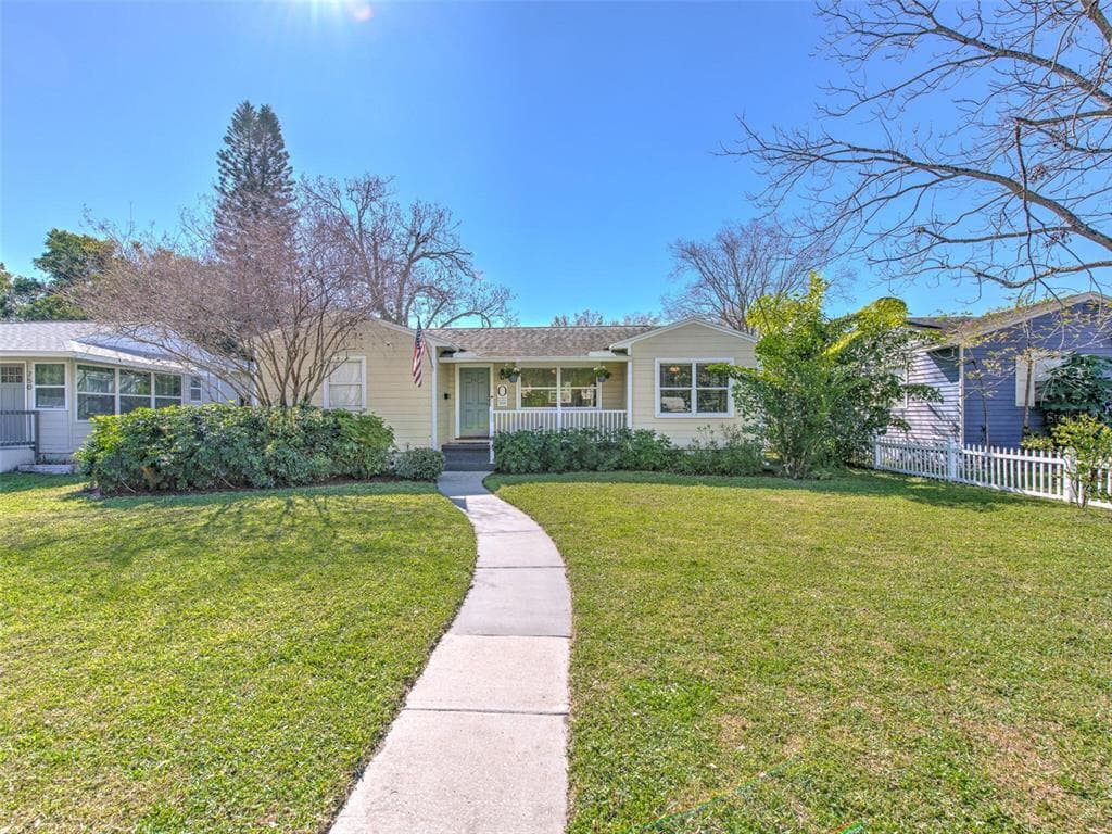 742 40TH AVENUE NE ST PETERSBURG, FL 33703