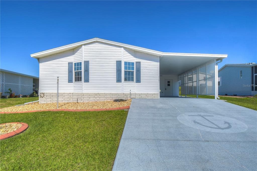 37601 NEUKOM AVENUE ZEPHYRHILLS, FL 33541