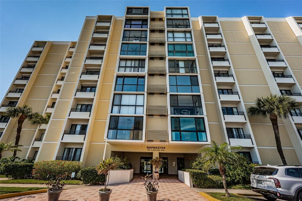 800 S GULFVIEW BOULEVARD UNIT 404 CLEARWATER, FL 33767