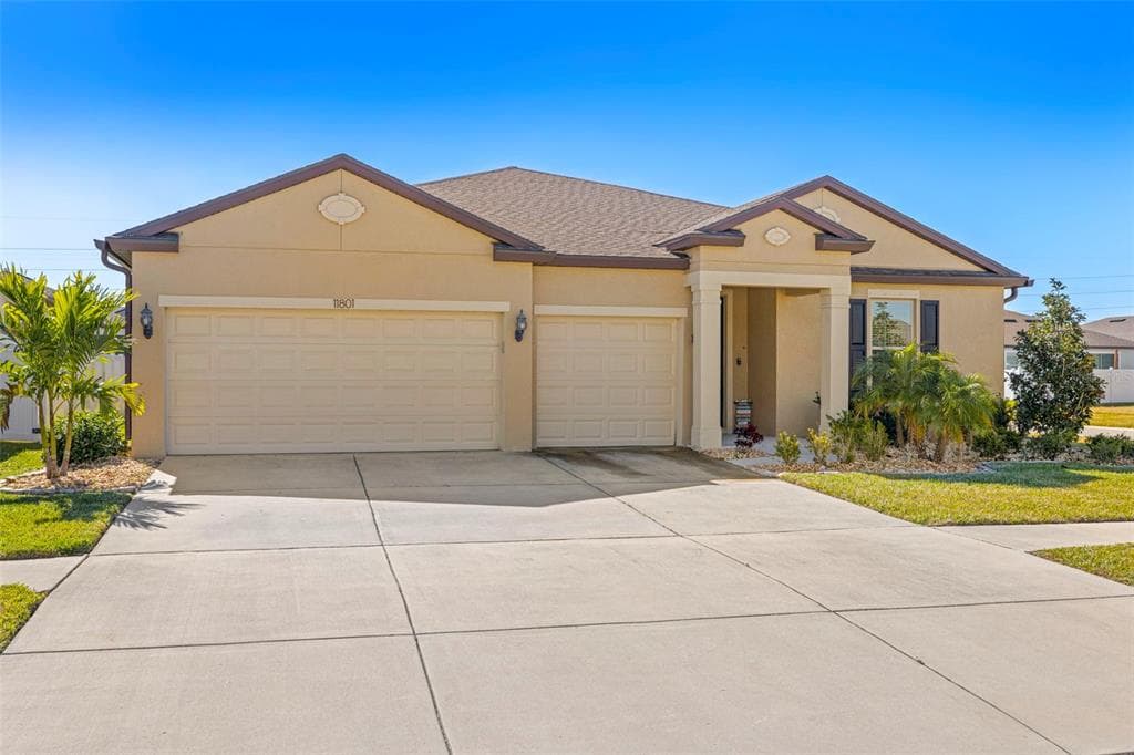 11801 CLARE HILL AVENUE RIVERVIEW, FL 33579