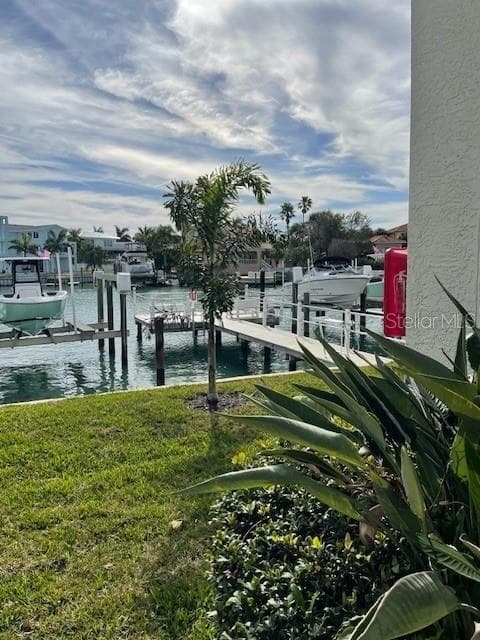 323 MADEIRA CIRCLE UNIT 323 ST PETERSBURG, FL 33715