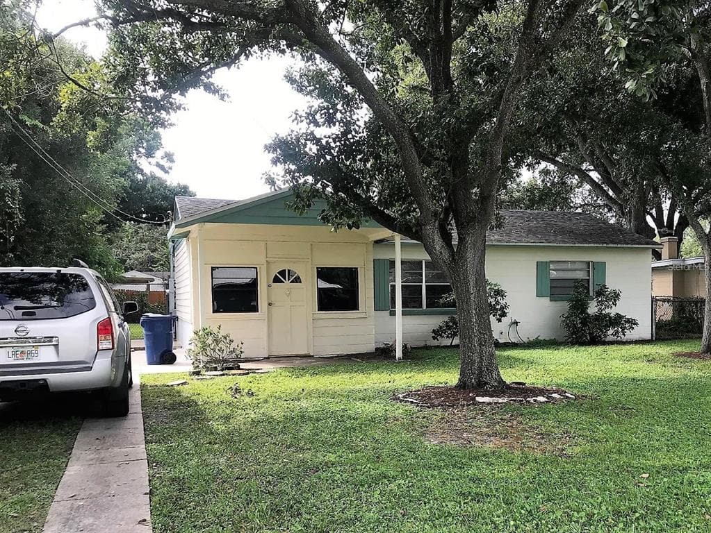3024 W NAPOLEON AVENUE TAMPA, FL 33611
