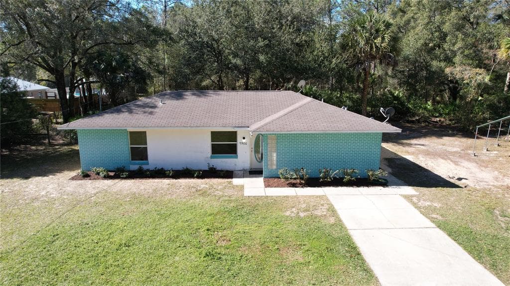 8500 N SUE MARIE POINT CRYSTAL RIVER, FL 34428