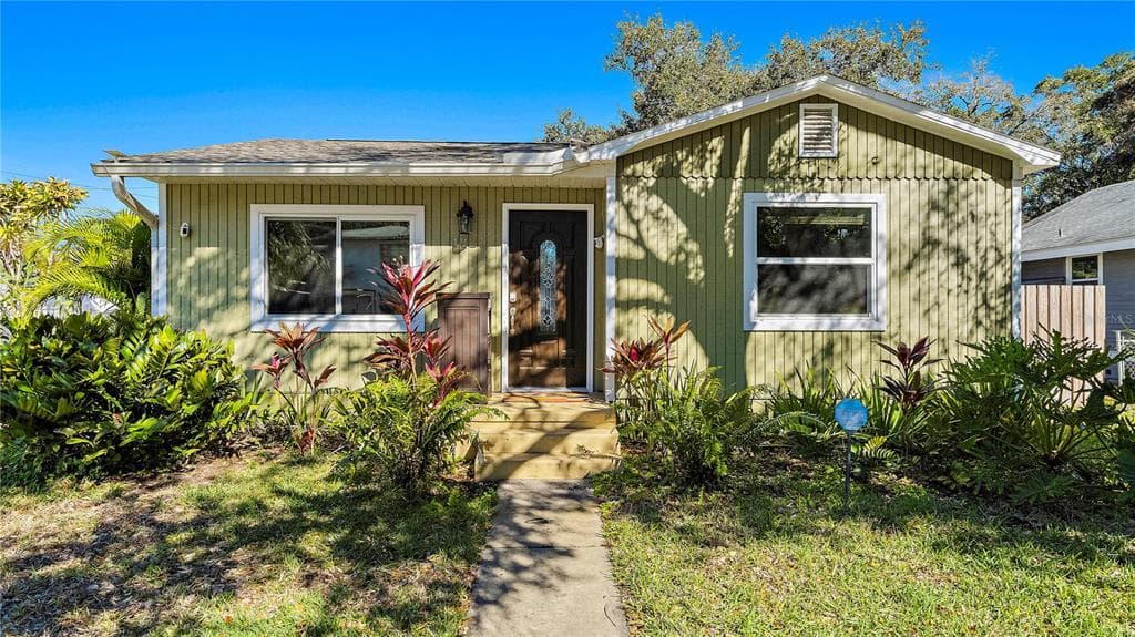 4821 26TH AVENUE S ST PETERSBURG, FL 33711