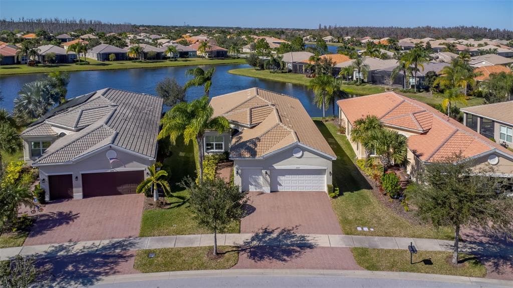 16135 COQUINA BAY LANE WIMAUMA, FL 33598