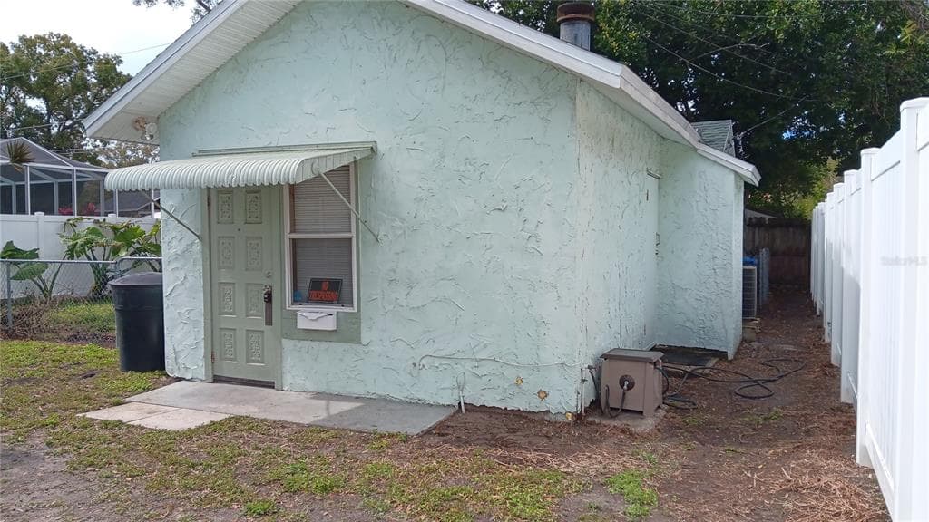 4840.5 19TH STREET N UNIT 1/2 ST PETERSBURG, FL 33714