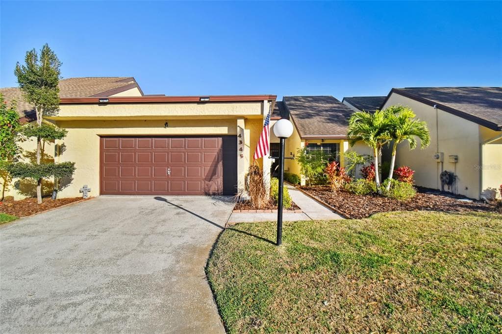 4345 CREEKWOOD LANE UNIT 4345 MULBERRY, FL 33860