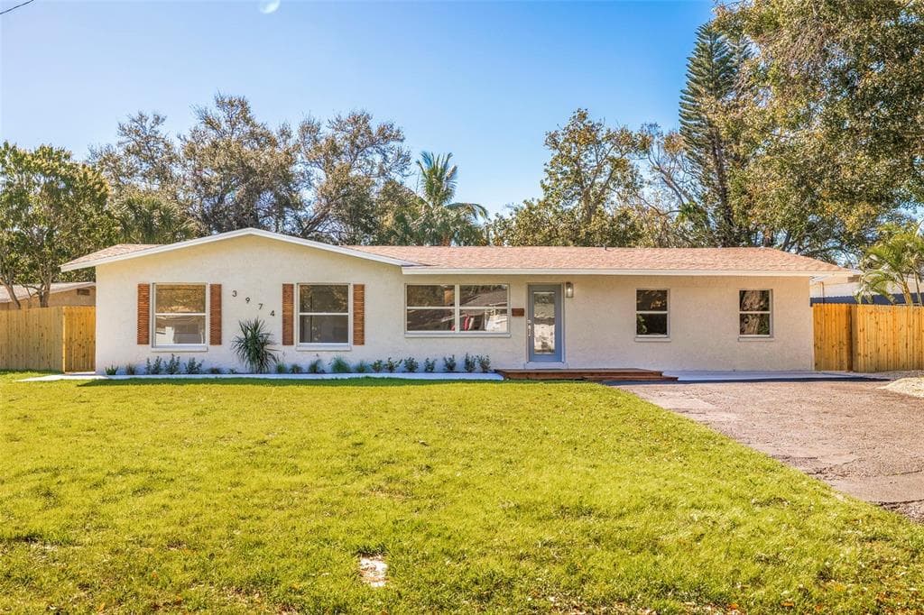 3974 PORPOISE DRIVE SE