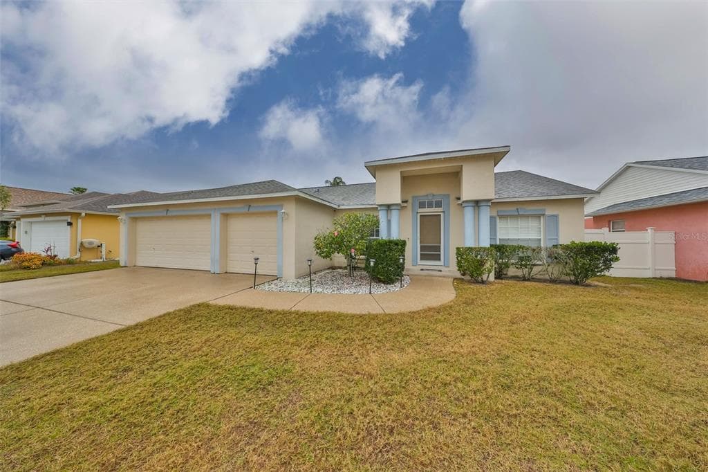 9823 LA VONDA STREET RIVERVIEW, FL 33569
