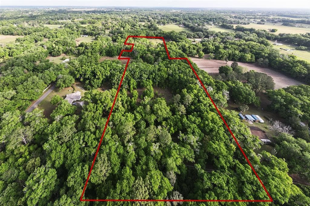 2961 NE 90TH STREET ANTHONY, FL 32617