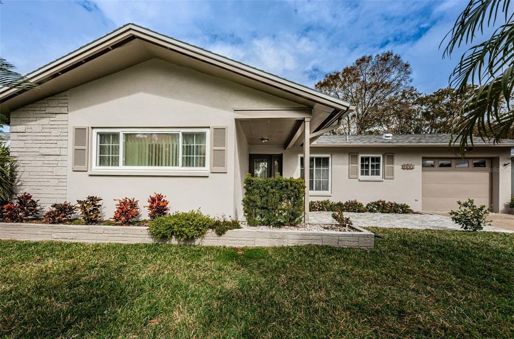 2951 BRIAR CLIFF DRIVE PALM HARBOR, FL 34684