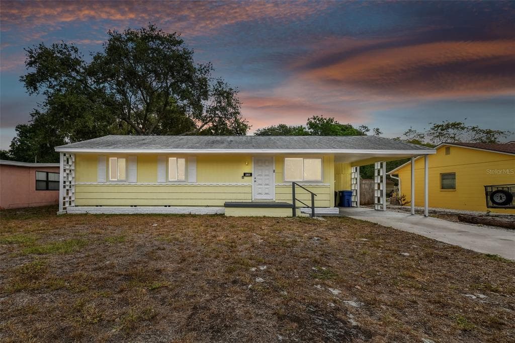 930 ALCAZAR WAY S ST PETERSBURG, FL 33705