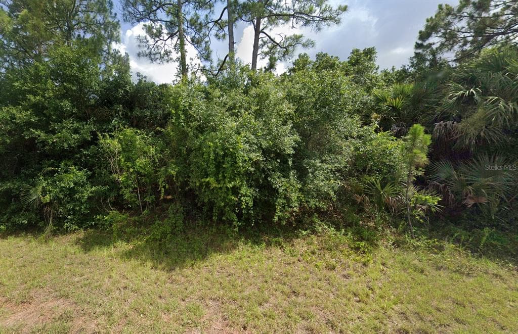 ANTIQUE CIRCLE NORTH PORT, FL 34288