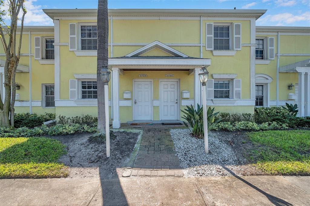 4784 SNOOK DRIVE SE ST PETERSBURG, FL 33705