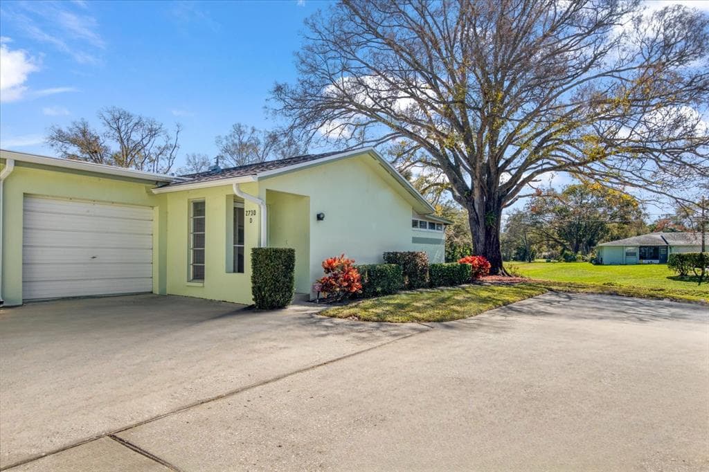 2730 WHITEBRIDGE DRIVE UNIT D PALM HARBOR, FL 34684
