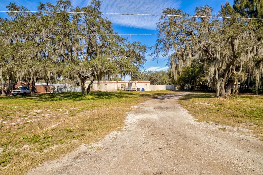 11906 WOODSIDE DRIVE RIVERVIEW, FL 33579