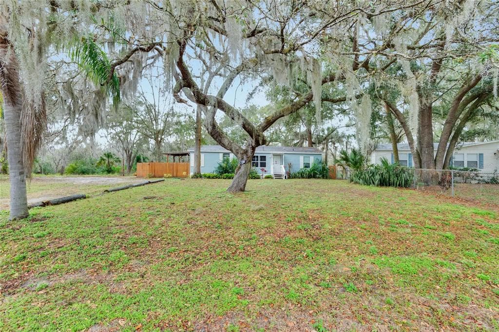 4806 MYRTLE VIEW DR N MULBERRY, FL 33860