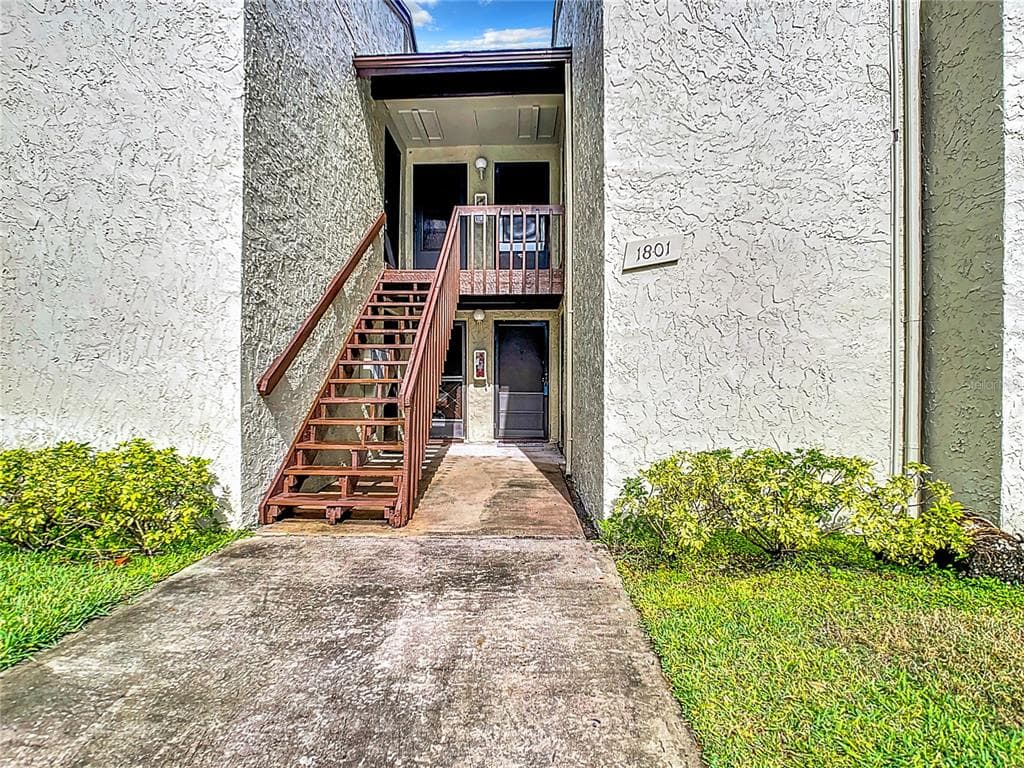4215 E BAY DRIVE UNIT 1801B CLEARWATER, FL 33764
