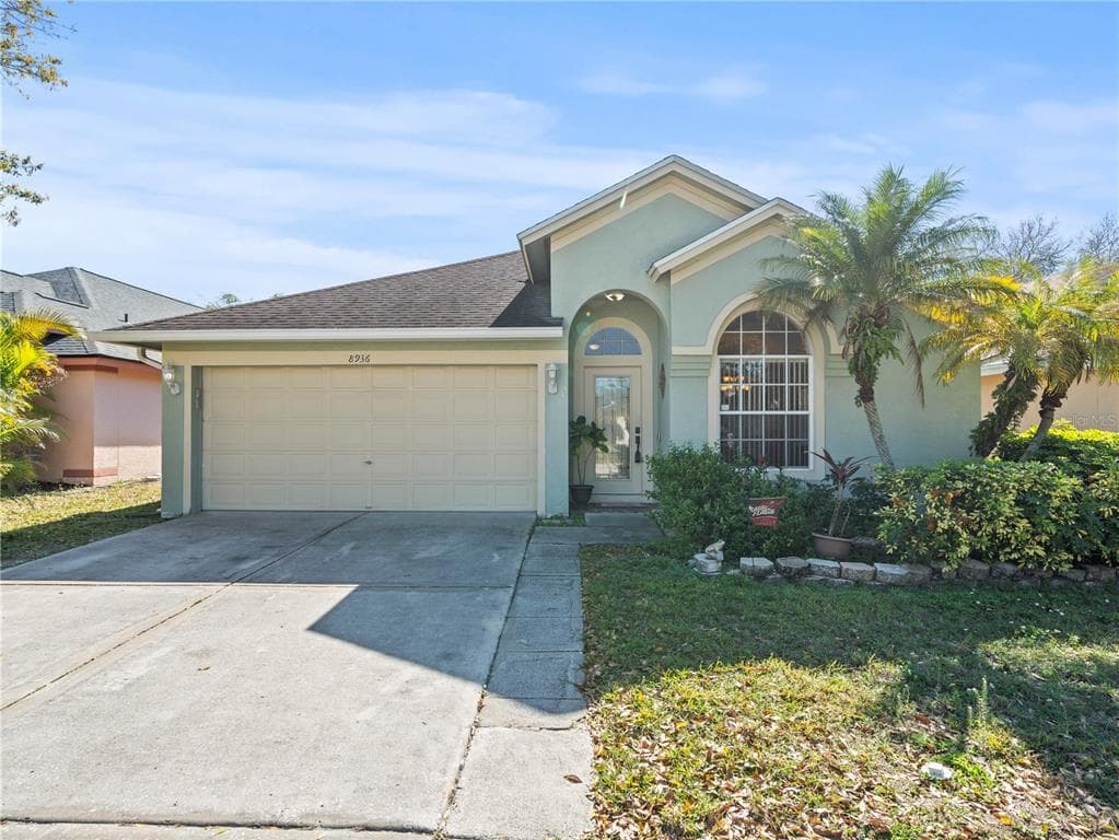 8936 SOUTHBAY DRIVE TAMPA, FL 33615
