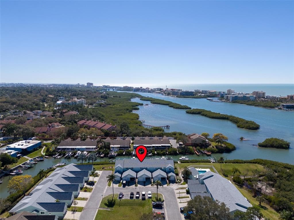 9416 TARA CAY COURT UNIT 18 SEMINOLE, FL 33776