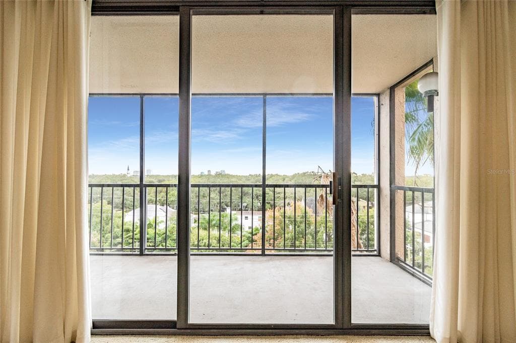 3211 W SWANN AVENUE UNIT 704