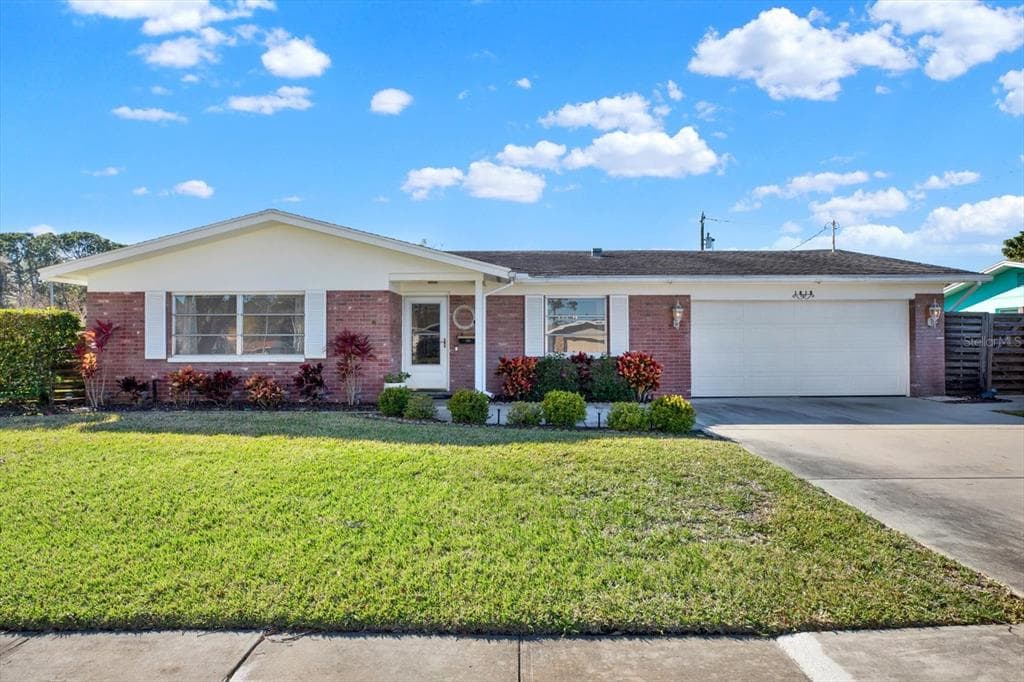 1818 YALE DRIVE CLEARWATER, FL 33765