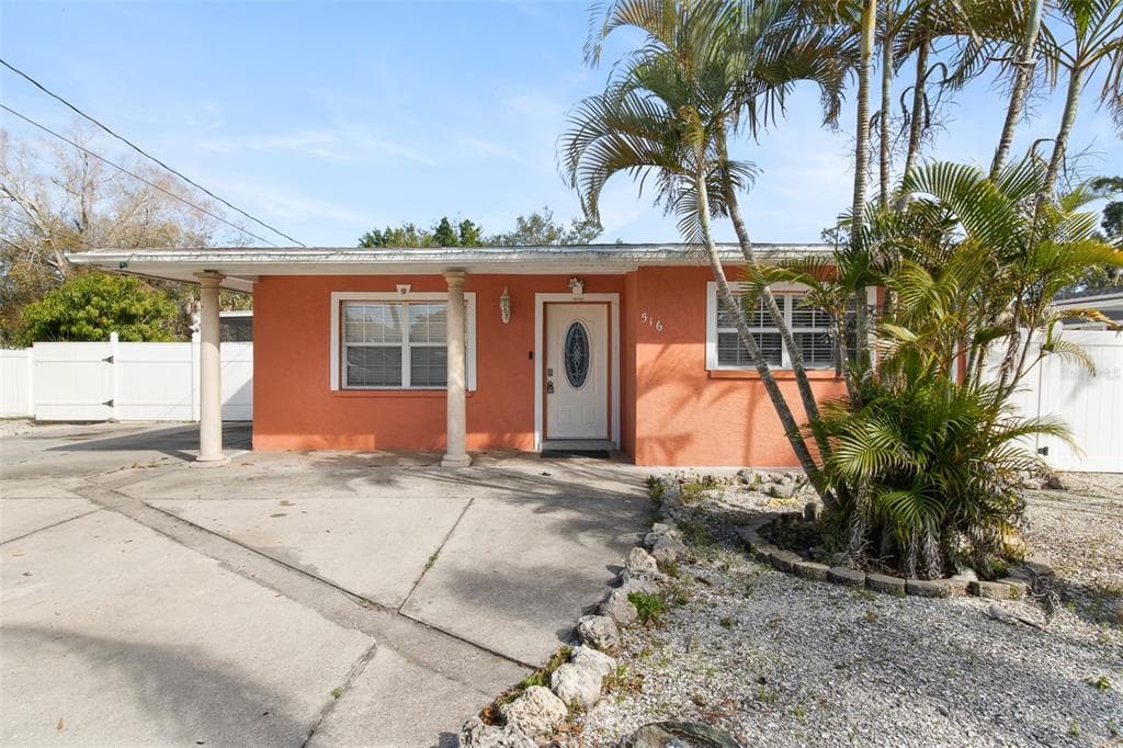 516 TARPON AVENUE SARASOTA, FL 34237