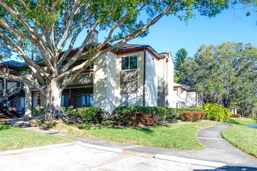 10263 GANDY BOULEVARD N UNIT 2008 ST PETERSBURG, FL 33702