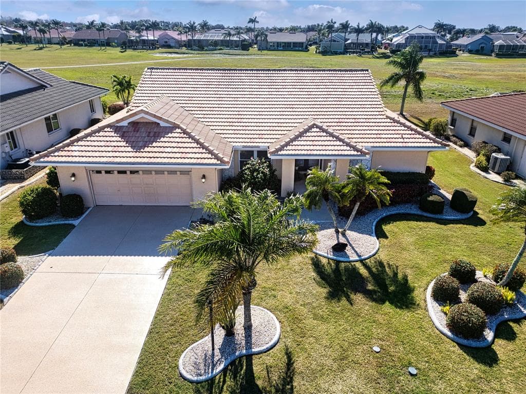 1840 WOLF LAUREL DRIVE SUN CITY CENTER, FL 33573