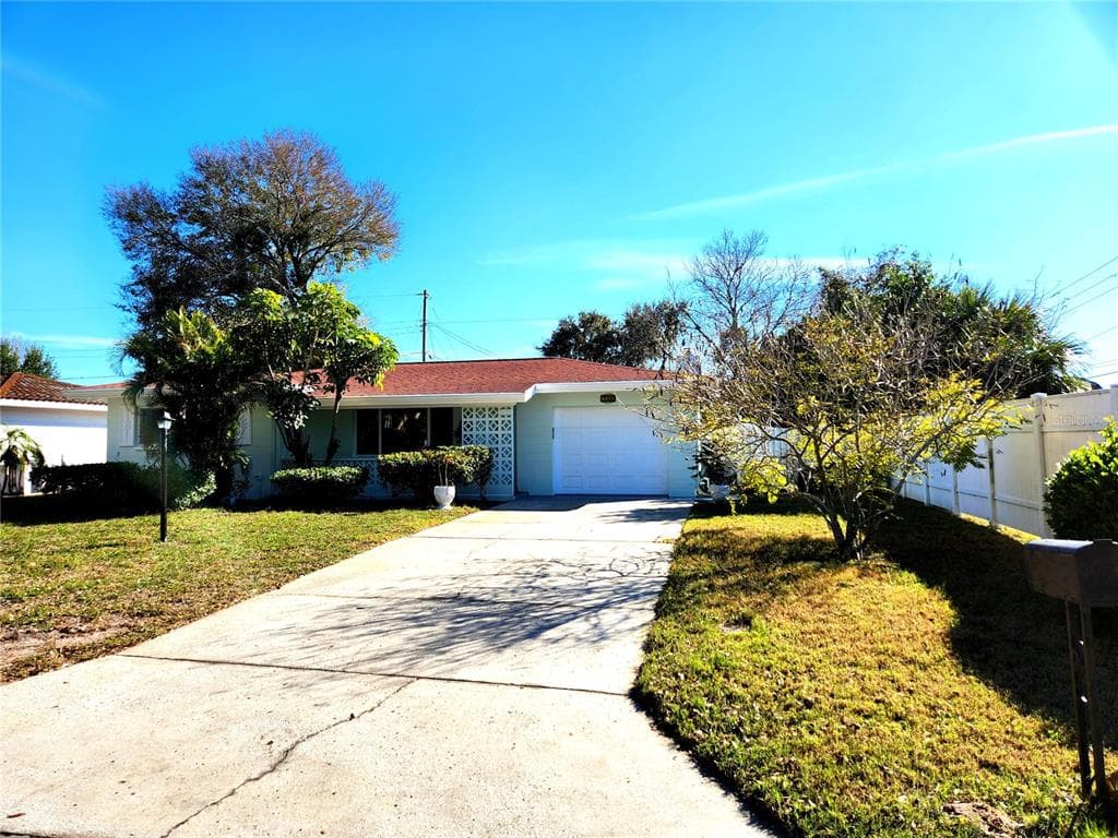 7098 41ST TERRACE N ST PETERSBURG, FL 33709