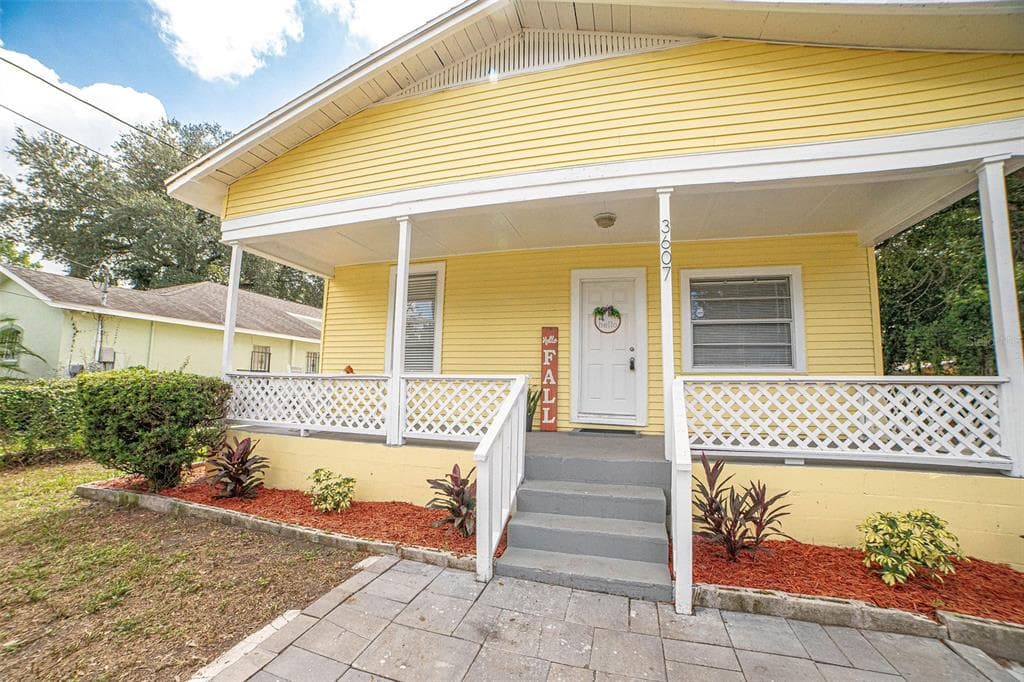 3607 E CARACAS STREET TAMPA, FL 33610