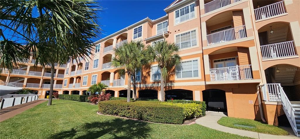 5000 CULBREATH KEY WAY UNIT 9206 TAMPA, FL 33611