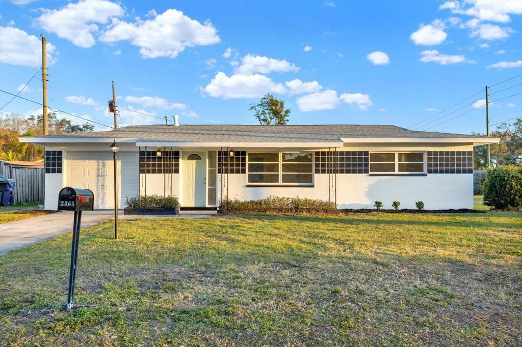 2365 FAIRLANE DRIVE LARGO, FL 33771
